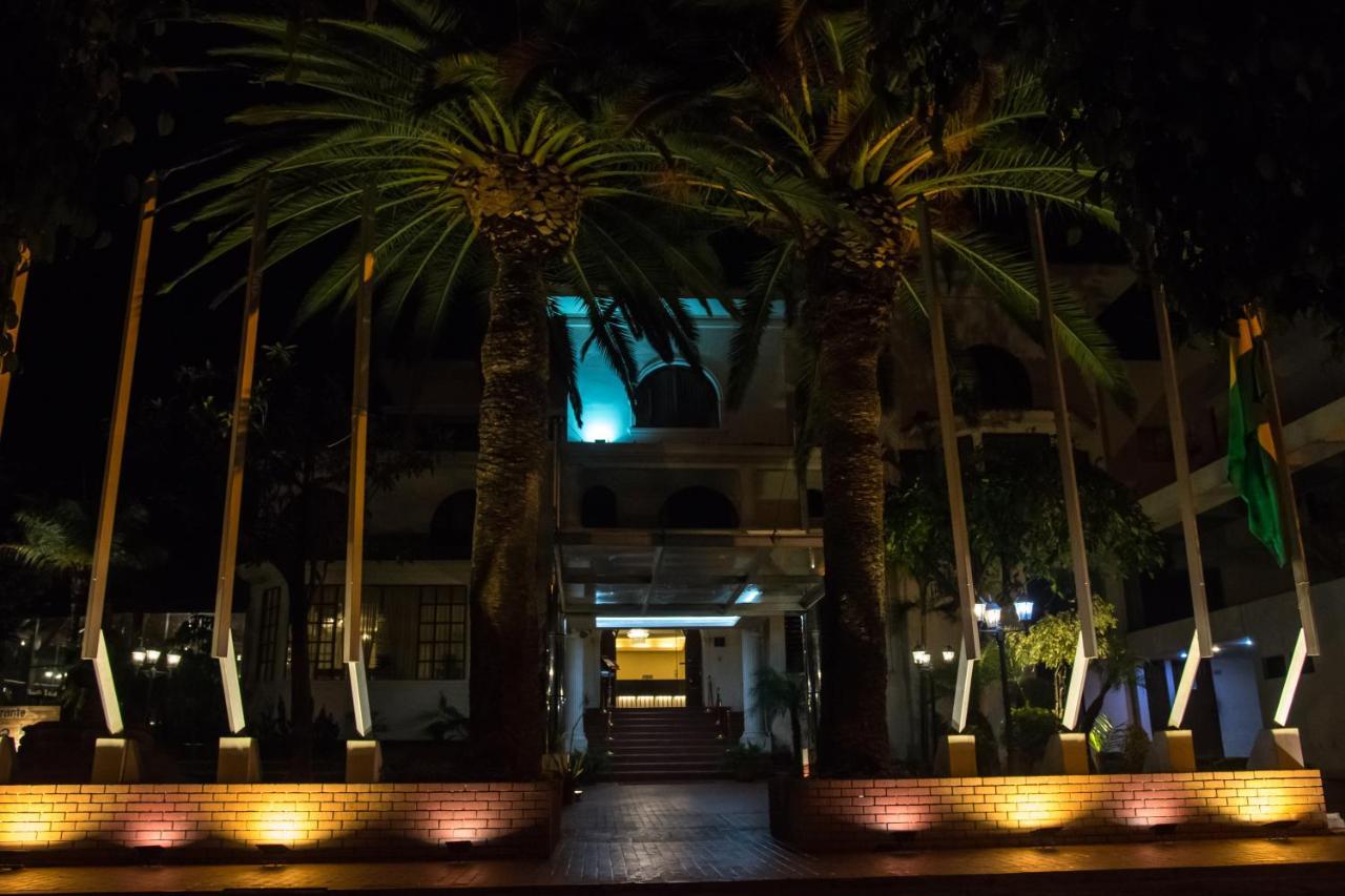 Avanti Hotel & Convention Center Cochabamba Exterior photo