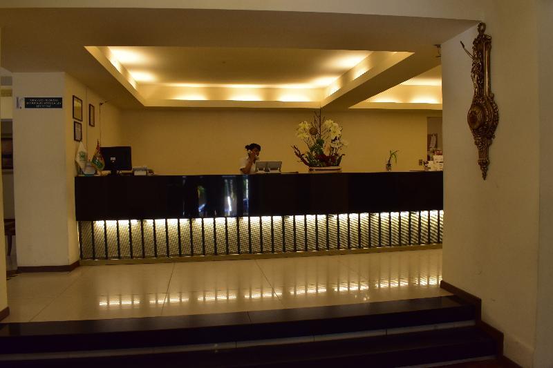 Avanti Hotel & Convention Center Cochabamba Exterior photo